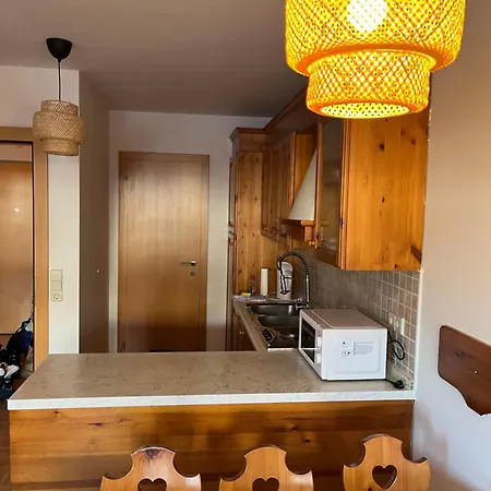 In 1500 M Hoehe An Der Skipiste Sonnenalpe Nassfeld